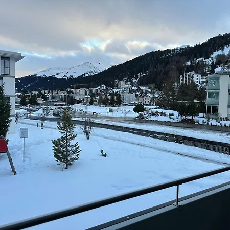 Haus Buendabruecke شقة